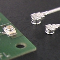 Steckverbinder / Leichte, SMT-kompakte Koaxialsteckverbinder der U.FL-Serie (1,9, 2,3, 2,4 mm)