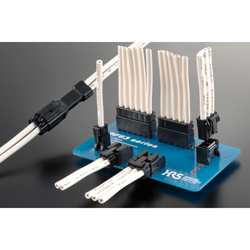 EnerBee Platine-zu-Kabel-Steckverbinder mit Verriegelung, Serie DF63
